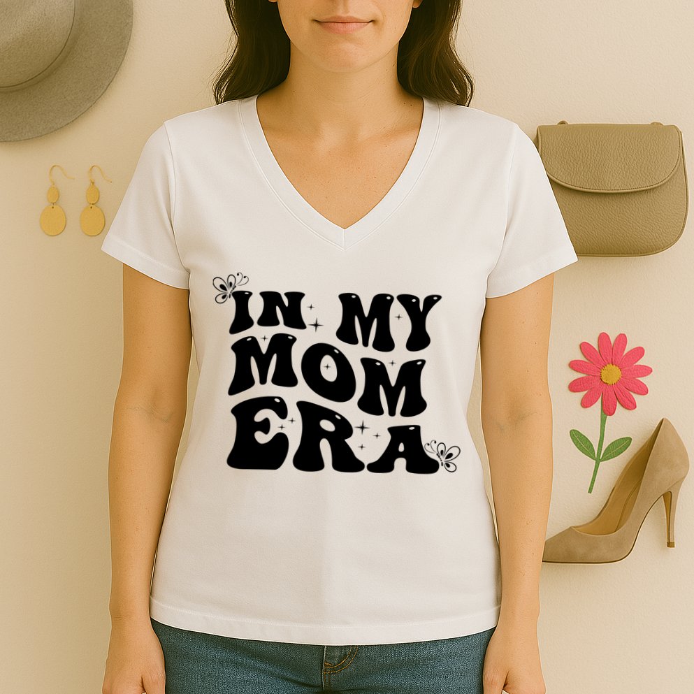 Funny Groovy In My Mom Era Women's V-Neck T-Shirt