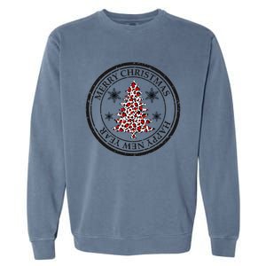 Funny Gift Merry Christmas Snowflake & Leopard Print Christmas Tree Garment-Dyed Sweatshirt