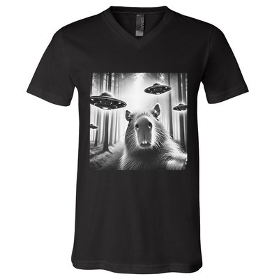 Funny Graphic Novelty Capybara Selfie With Ufo Weird Silly V-Neck T-Shirt