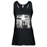 Funny Graphic Novelty Capybara Selfie With Ufo Weird Silly Ladies Essential Flowy Tank