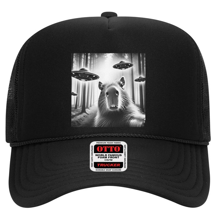 Funny Graphic Novelty Capybara Selfie With Ufo Weird Silly Hat