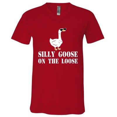 Funny Goose Quote Silly Goose On The Loose V-Neck T-Shirt