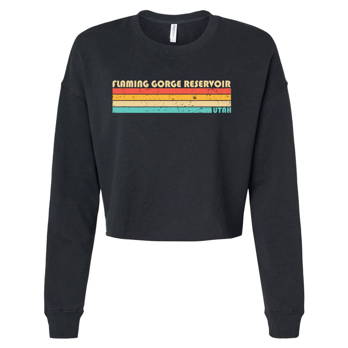 Flaming Gorge Reservoir Utah Funny Fishing Camping Summer Meaningful Gift Cropped Pullover Crew