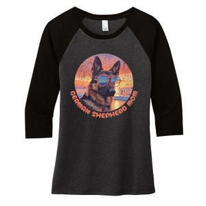 Funny German Shepherd Mom GSD Schäferhund Mom Mama Women's Tri-Blend 3/4-Sleeve Raglan Shirt