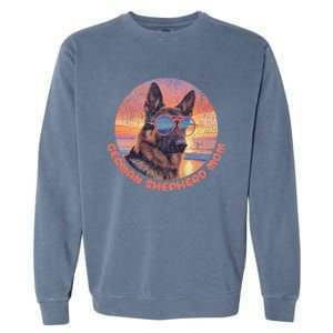 Funny German Shepherd Mom GSD Schäferhund Mom Mama Garment-Dyed Sweatshirt