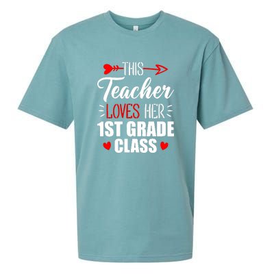 First Grade Teacher This Teacher Loves Her 1st Grade Class Gift Sueded Cloud Jersey T-Shirt