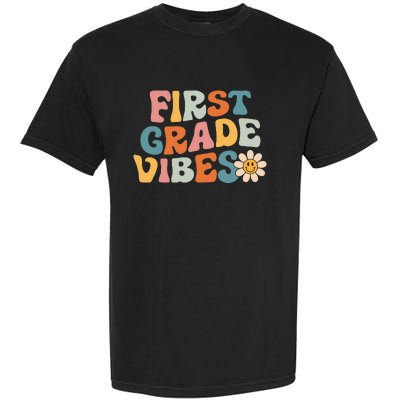 First Grade Vibes 1st Grade Team Retro 1st Day Of School Garment-Dyed Heavyweight T-Shirt