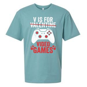 Funny Gamer V Is For Video Games Valentines Day Gift Sueded Cloud Jersey T-Shirt