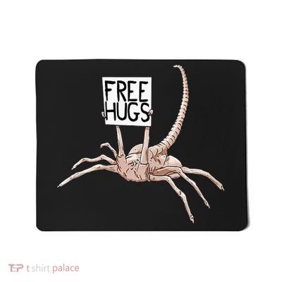 Free Hugs Alien Mousepad