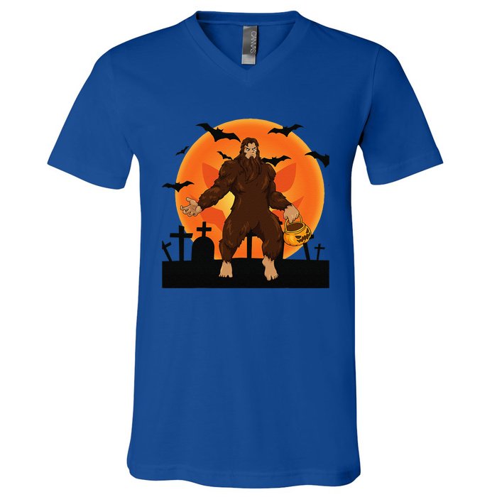 Funny Halloween Bigfoot Trick Or Treat Pumpkin Sasquatch V-Neck T-Shirt