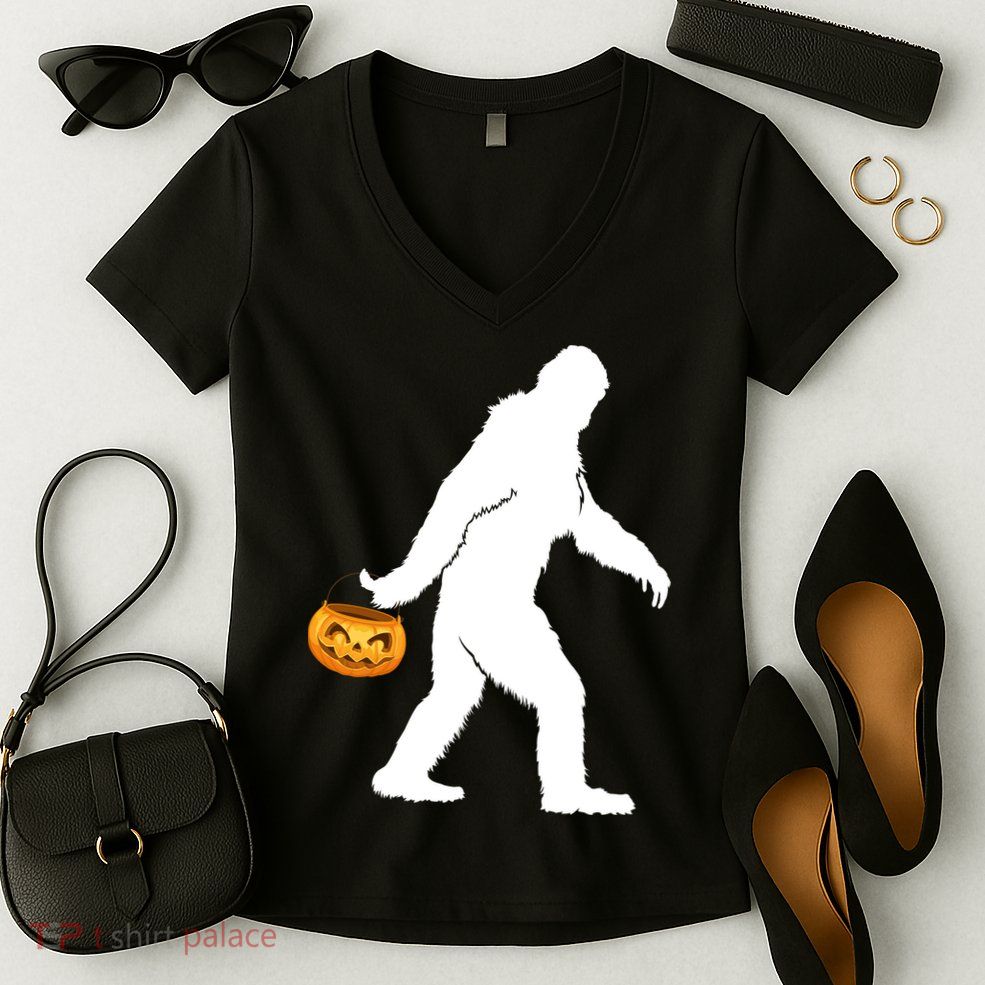 Funny Halloween, Cute Halloween, Bigfoot Sasquatch Halloween Pumpkin Women's V-Neck T-Shirt