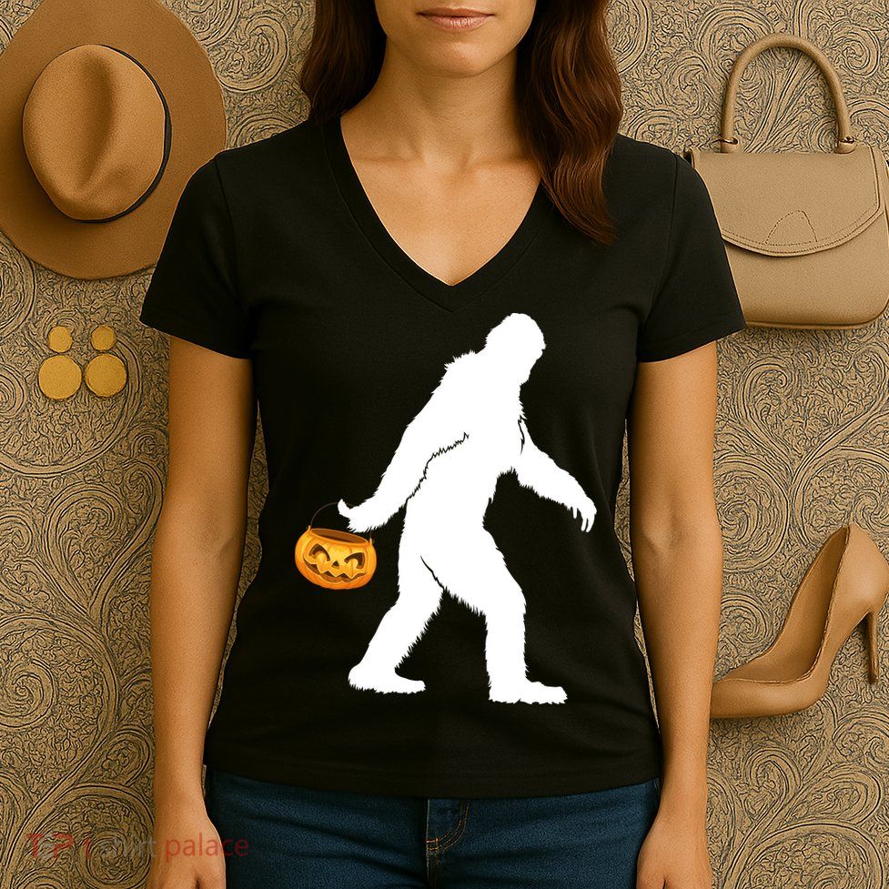 Funny Halloween, Cute Halloween, Bigfoot Sasquatch Halloween Pumpkin Women's V-Neck T-Shirt