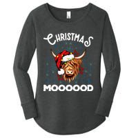 Festive Highland Cow Santa Hat for Cow Lovers Women's Perfect Tri Tunic Long Sleeve Shirt