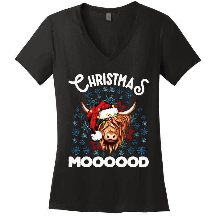 Festive Highland Cow Santa Hat for Cow Lovers Women's V-Neck T-Shirt