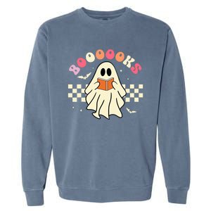 Funny Halloween Cute Ghost Book Reading School Teacher Retro Garment-Dyed Sweatshirt