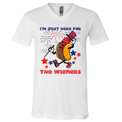 Funny Hot Dog Im Just Here For The Wieners 4Th Of July V-Neck T-Shirt