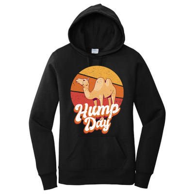 Funny Hump Day Camel Retro Vintage Camel Lovers Women's Pullover Hoodie