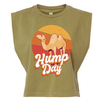 Funny Hump Day Camel Retro Vintage Camel Lovers Garment-Dyed Women's Muscle Tee