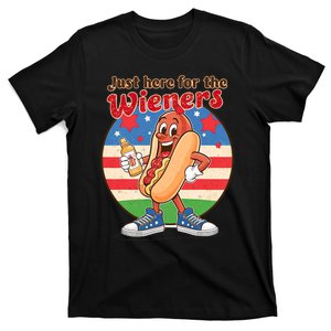 Funny Hot Dog IM Just Here For The Wieners 4th Of July Bbq T-Shirt