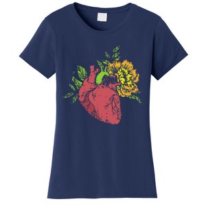 Floral Heart Earth Day Love Recycle Pro Environment Gift Women's T-Shirt