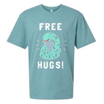 Free Hugs Funny Python Snake Anaconda Joke Sueded Cloud Jersey T-Shirt