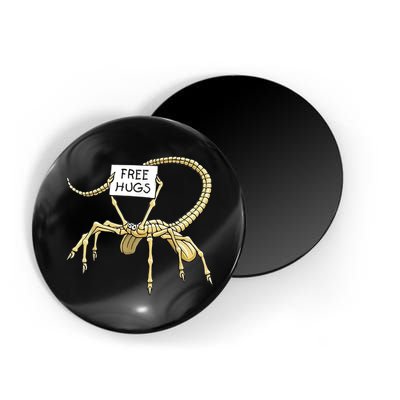 Free Hugs Funny Facehugger Aliens Magnet
