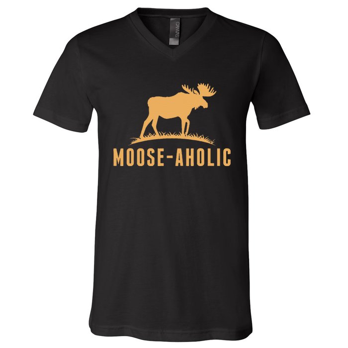 Funny Hunting Graphic Mooseaholic Women Men Moose Hunters V-Neck T-Shirt