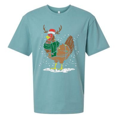 Festive Holiday Hen with Santa Hat for Farm Lovers Sueded Cloud Jersey T-Shirt