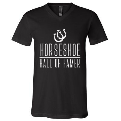 Funny Horseshoe Hall Of Famer Backyard Game V-Neck T-Shirt