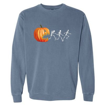 Funny Halloween Skeleton Running Pumpkin Jack O Lantern Eating Garment-Dyed Sweatshirt