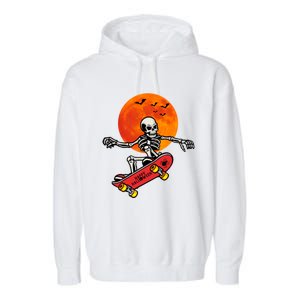 Funny Halloween Skeleton Playing On Skateboard Ghost Gift Garment-Dyed Fleece Hoodie