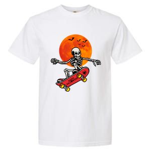 Funny Halloween Skeleton Playing On Skateboard Ghost Gift Garment-Dyed Heavyweight T-Shirt