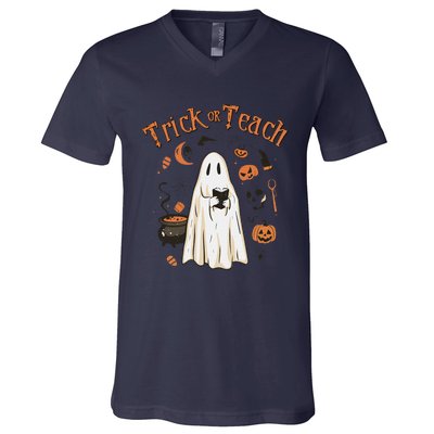 Funny Halloween Trick Or Teach Teachers Gifts Cute Ghost V-Neck T-Shirt