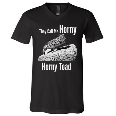 Funny Horny Toad They Call Me Horny Funny Reptile Lizard V-Neck T-Shirt