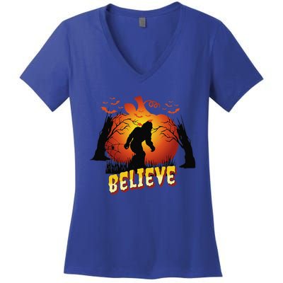 Funny Halloween Yowie Bigfoot Yeti Lover Sasquatch Believer Women's V-Neck T-Shirt