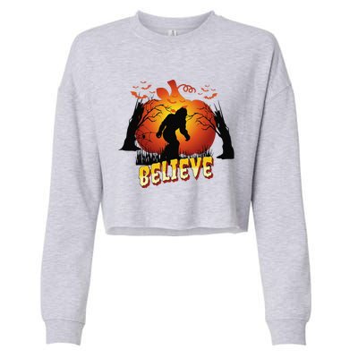 Funny Halloween Yowie Bigfoot Yeti Lover Sasquatch Believer Cropped Pullover Crew