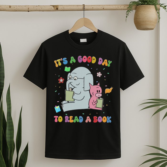 Funny It's A Good Day To Read A Book Animal Reading Reader T-Shirt