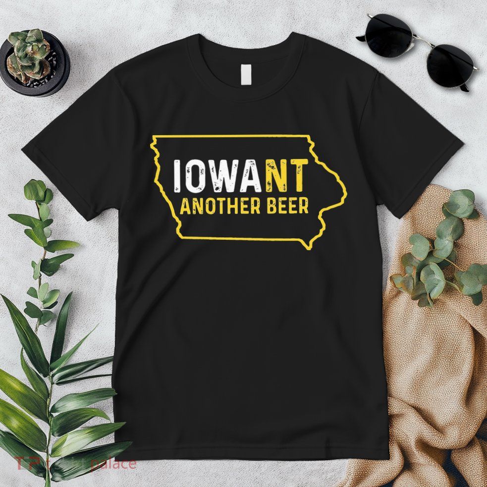 Funny Iowa Beer Distressed Iowa State Map Premium T-Shirt