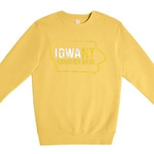 Funny Iowa Beer Distressed Iowa State Map Premium Crewneck Sweatshirt