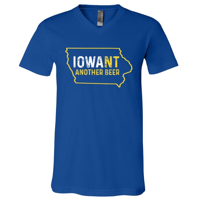 Funny Iowa Beer Distressed Iowa State Map V-Neck T-Shirt