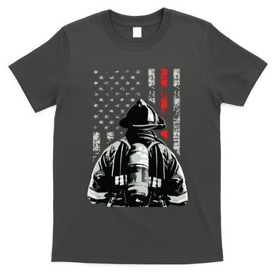 Fireman In Front Of American Flag Cool Firefighter Flag T-Shirt