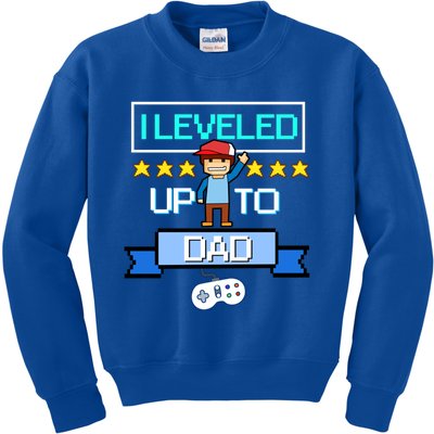 Funny I Leveled Up To Dad Retro Daddy Gamer Pixel Video Game Cool Gift Kids Sweatshirt