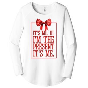 Funny ItS Me Hi IM The Present ItS Me Women's Perfect Tri Tunic Long Sleeve Shirt