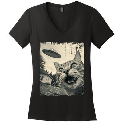 Funny Invasion Meme Vintage Alien Cat Ufo Selfie Women's V-Neck T-Shirt