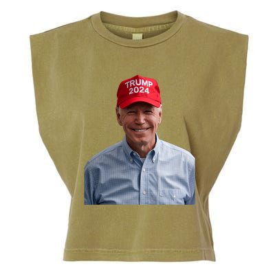 Funny Joe Biden Wearing A Trump Hat Political Sarcasm 2024 Garment-Dyed Women's Muscle Tee