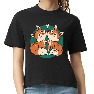 Foxes Kissing Cute Comfort Colors Boxy T-Shirt