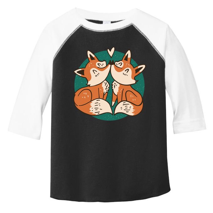 Foxes Kissing Cute Toddler Fine Jersey T-Shirt