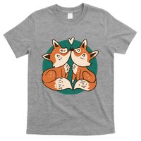 Foxes Kissing Cute T-Shirt