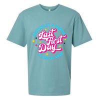 First Last Day Of School Officially A Senior Class Of 2025 Sueded Cloud Jersey T-Shirt