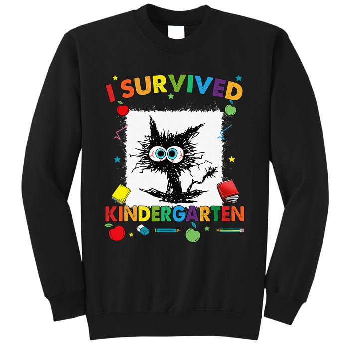 Funny Last Day Of Kindergarten I Survived Kindergarten Sweatshirt